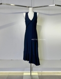Váy COS lụa sát nách navy vạt lệch