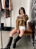 Áo len Celine nâu họa tiết cổ
