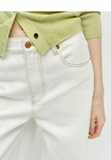 Quần MO&CO trắng chỉ nâu