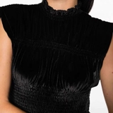 Áo SANDRO nhung sát nách 2024