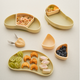 Khay ăn dặm silicone Moyuum - 3 ngăn - Đỏ/Vàng/Xanh
