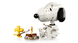 LEGO IDEAS Peanuts: Snoopy's Doghouse 21368