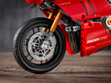 LEGO Technic Ducati Panigale V4 R 42107