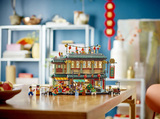 LEGO Family Reunion Celebration 80113