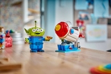 LEGO Disney Alien with Pizza Planet Rocket Ride 43307