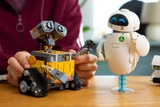 LEGO WALL-E and EVE 43279