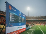 Màn hình LED sân bóng là gì? Tiêu chuẩn & Báo giá lắp đặt A-Z