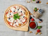 Làm bánh pizza siêu nhanh bằng nồi chiên không dầu Canzy