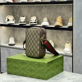 Túi Đựng ĐT Gucci Nâu Da Thật