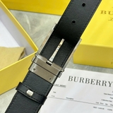 Dây Lưng Burberry Kẻ Đen Khoá Cài