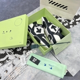 Off White “OOO” Black Da Thật