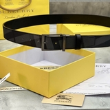Dây Lưng Burberry Kẻ Đen Khoá Cài