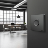 Bộ Chiết Áp Đèn 200W Vuông Màu Xám Simon M7 Gem Diamond Grey Mã 66E102G-4D-giúp bề mặt không bóng lóa mà có chiều sâu, mô phỏng vẻ đẹp trầm ổn và mạnh mẽ của đá quý