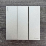 Bộ Công Tắc Ba 1 Chiều Vuông Màu Sâm Panh Simon S6