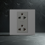 Bộ Ổ Cắm Đôi 3 Chấu Đa Năng Vuông Màu Xám Simon M7 Gem Diamond Gray Mã 661287G-4D-Bề mặt mờ (Classy Matte Surface) Không bóng loáng mà nhám mờ tinh tế