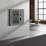 Bộ Ổ Cắm Đôi Đa Năng Kèm Sạc USB A+C Vuông Màu Xám Simon M7 Gem Diamond Gray Mã 66E7251G-4D-Công nghệ Nano AF (Anti-Fingerprint) Lớp phủ Nano AF tiên tiến