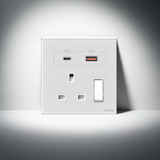 Bộ Ổ Cắm Đơn Kiểu Anh Kèm Sạc USB A+C Và Công Tắc Vuông Màu Trắng Simon M7 Gem Diamond White Mã 66E7254G-4F-giúp bề mặt không bóng lóa mà có chiều sâu, mô phỏng vẻ đẹp trầm ổn của đá quý.