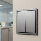 Công Tắc Đèn Đôi Simon I7 Màu Xám 701021-61 – Công Tắc Điện Cao Cấp Cho Biệt Thự & Căn Hộ