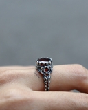 Nhẫn Garnet Cổ Điển De Luna