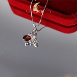 Dây Chuyền Bee Đá Thiên Nhiên De Luna