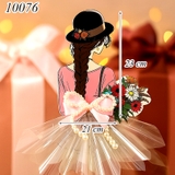 Phôi Đựng Tiền Cô Gái Áo Hồng Ôm Hoa + 10 Meka Tiền HD