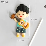 SLC-Silicon bé trai áo xanh chơi đàn TQ