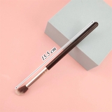 Cọ trang điểm mắt dáng tròn cán đen 4 TQ