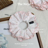 Scrunchie Ren 4 tầng , Dây buộc tóc hoạ tiết thô cotton phối ren form to hàng thủ công handmade by The Noya