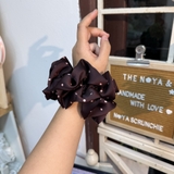 Dây buộc tóc scrunchies lụa satin handmade by The Noya ST40