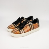 Burberry Beige Patent Leather Nova Check Sneakers – Phong cách cổ điển pha hiện đại