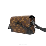 LV STEAMER BAG