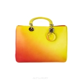 Lady Dior Medium Yellow Orange Ombre – Biểu tượng kinh điển khoác lên sắc màu nghệ thuật