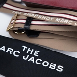 Marc Jacobs Túi đeo chéo Snapshot màu đỏ hồng