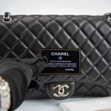 Chanel Classic Maxi Single Flap – Biểu tượng đỉnh cao của sự sang trọng