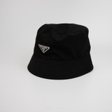 Mũ Prada Re-Nylon Bucket Hat – Tối giản & Thời thượng