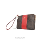COACH SIGNATURE CORNER ZIP WRISTLET