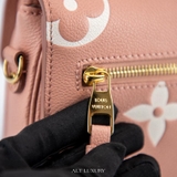 Louis Vuitton Pochette Métis – Arizona Beige Giant Monogram Empreinte Leather Thanh lịch & hiện đại trong từng chi tiết