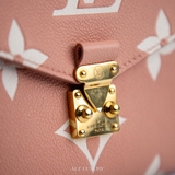Louis Vuitton Pochette Métis – Arizona Beige Giant Monogram Empreinte Leather Thanh lịch & hiện đại trong từng chi tiết