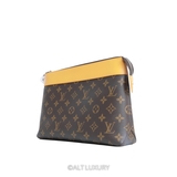 LOUIS VUITTON POCHETTE VOYAGE SOUPLE