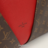 LV V TOTE MM