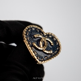 Chanel Coco Mark I24P Brooch GP Navy x Gold – Biểu tượng tinh tế của phong cách Parisian Chic