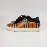 Burberry Beige Patent Leather Nova Check Sneakers – Phong cách cổ điển pha hiện đại