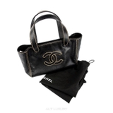 Chanel Caviar Surpique CC Shoulder Bag – Sang trọng & tinh tế