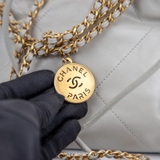 Chanel Shiny Calfskin Mini Chanel 22 Light Blue – Trẻ trung & sang trọng trong từng chi tiết