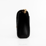 Saint Laurent Small Black Clutch – Tinh tế trong từng chi tiết, biểu tượng của sự sang trọng Parisienne