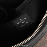 Louis Vuitton Pochette Discovery GM – Clutch nam hiện đại & chuẩn DNA LV