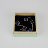 Vòng tay Van Cleef & Arpels Alhambra – màu xanh dương