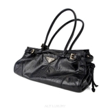 Prada Bonnie Medium Naplak Patent Leather Handbag – Sang trọng & cá tính