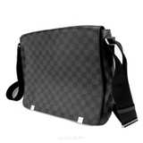 Louis Vuitton District MM Damier Graphite – Thanh lịch & hiện đại cho quý ông tinh tế