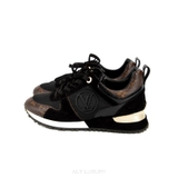 Louis Vuitton Run Away Trainers ‘Black’ 1AAP3D – Thời thượng & Năng động